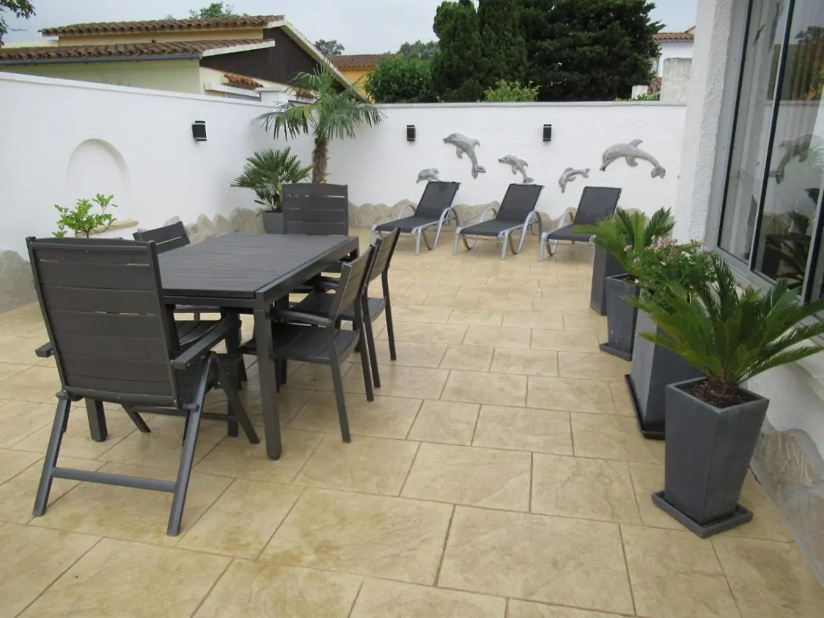 Holiday home Casa Montrgi Empuriabrava